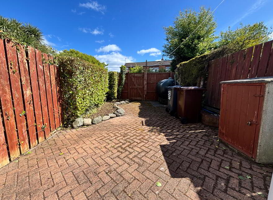 28 Dromore Road, Carrickfergus, BT38 7PJ