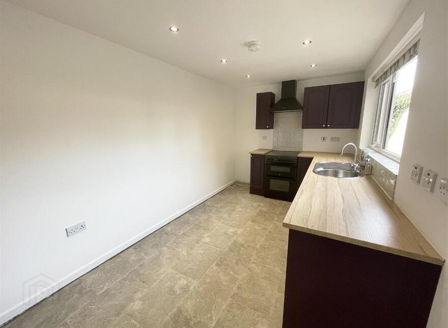 44 North Street, Newtownards, BT23 4DE