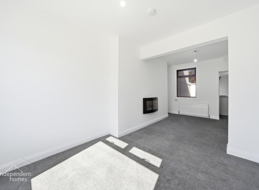 28 Upper Waterloo Road, Larne, BT40 1HD
