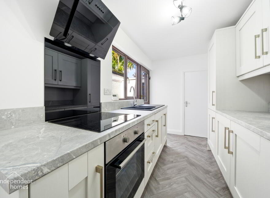 28 Upper Waterloo Road, Larne, BT40 1HD