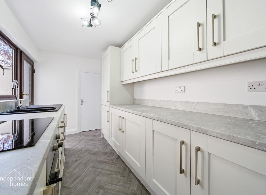 28 Upper Waterloo Road, Larne, BT40 1HD