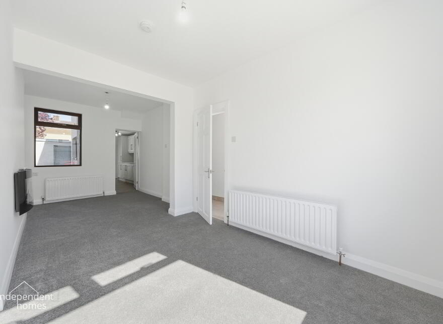 28 Upper Waterloo Road, Larne, BT40 1HD