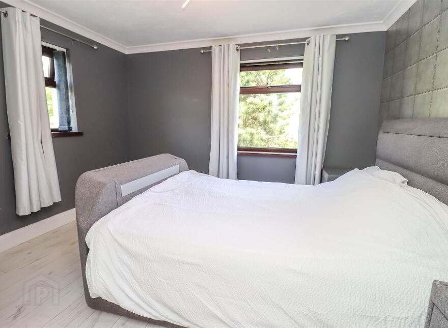 11 Drumadoon Drive, Dundonald, Belfast, BT16 2LY