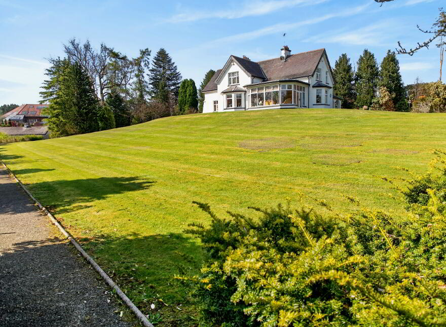 Knockan Lodge, 50 Knockan Road, Broughshane, BT43 7LE