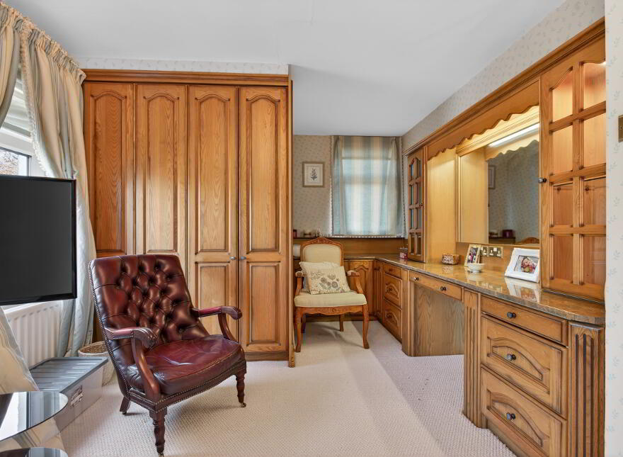 Knockan Lodge, 50 Knockan Road, Broughshane, BT43 7LE