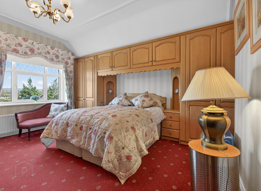 Knockan Lodge, 50 Knockan Road, Broughshane, BT43 7LE