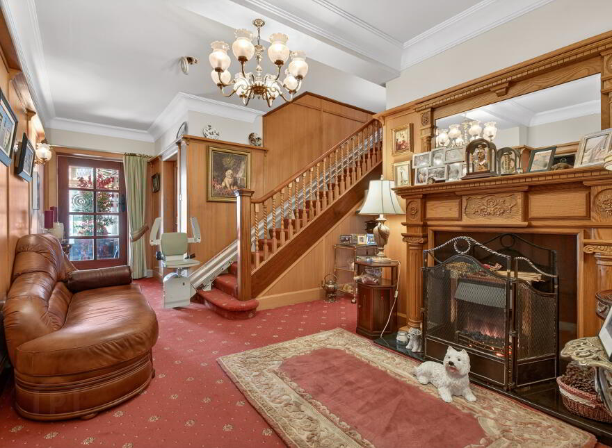 Knockan Lodge, 50 Knockan Road, Broughshane, BT43 7LE