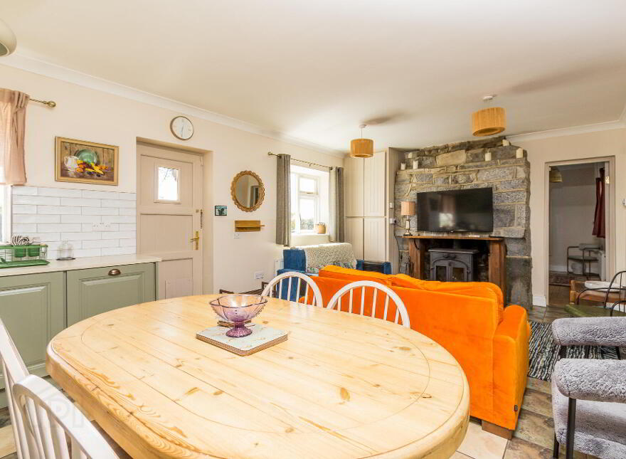 Ashtree Cottage, Greenhall Upper, Newtowncashel, N39WK72