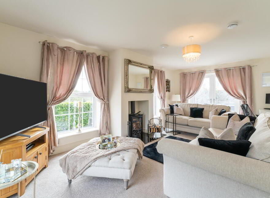 7 Millmount Village Court, Dundonald, Belfast, BT16 1AX