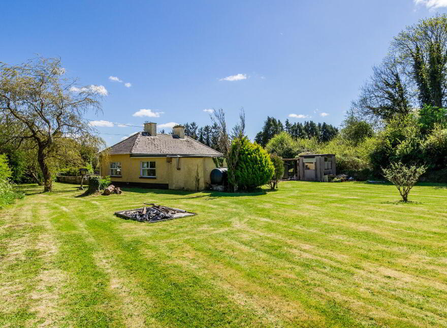 Cloonslanor, Strokestown, F42PW62