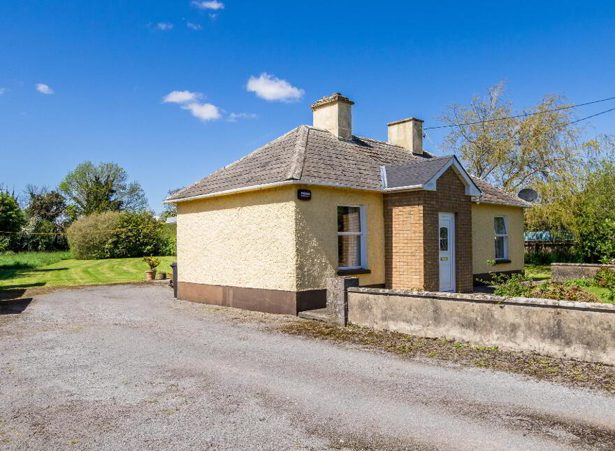 Cloonslanor, Strokestown, F42PW62