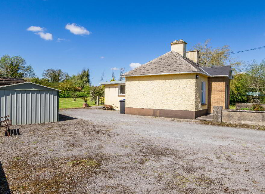 Cloonslanor, Strokestown, F42PW62