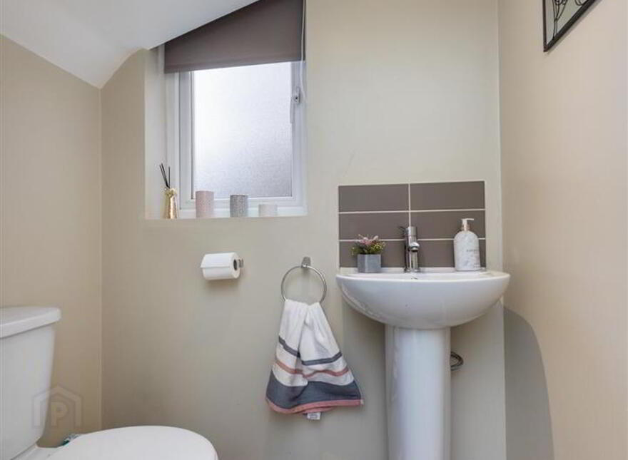 2A Carnbrae Avenue, Newton Park, Castlereagh, Belfast, BT8 6NH