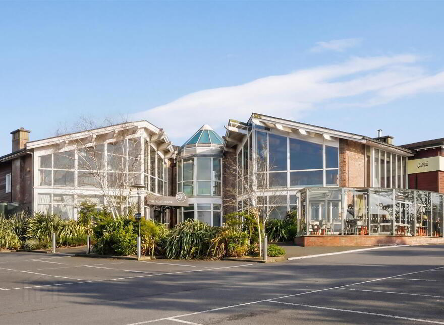 2A Carnbrae Avenue, Newton Park, Castlereagh, Belfast, BT8 6NH
