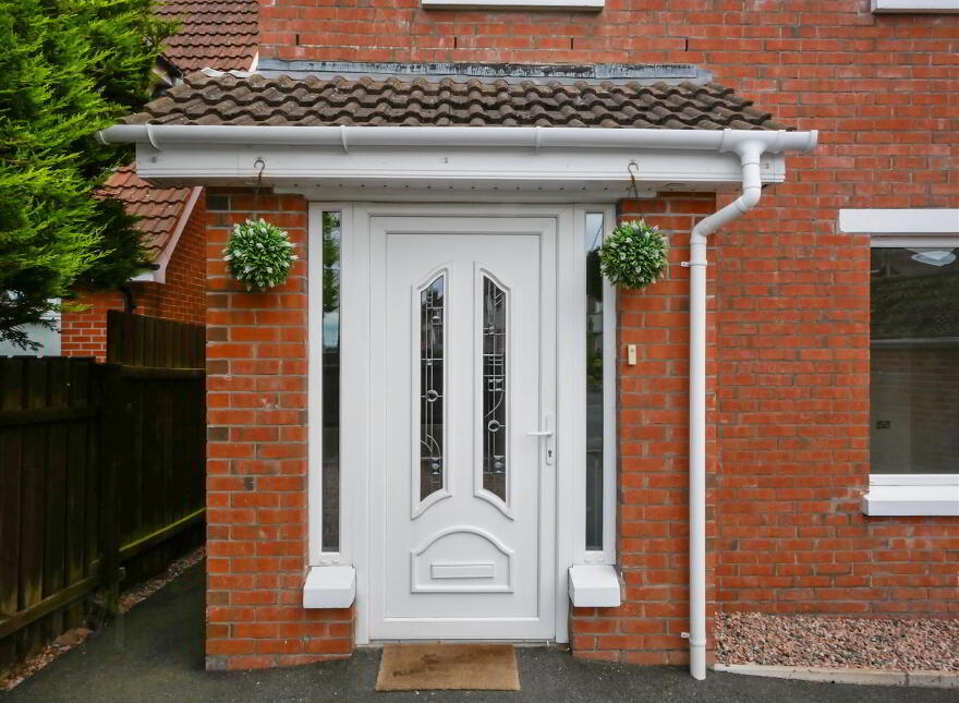 2A Carnbrae Avenue, Newton Park, Castlereagh, Belfast, BT8 6NH photo 3