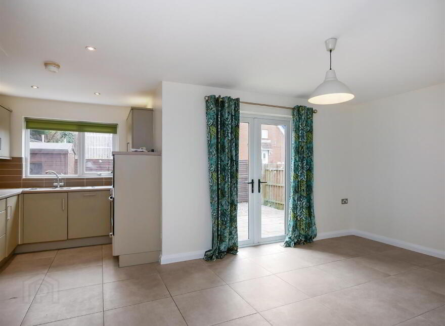 2A Carnbrae Avenue, Newton Park, Castlereagh, Belfast, BT8 6NH