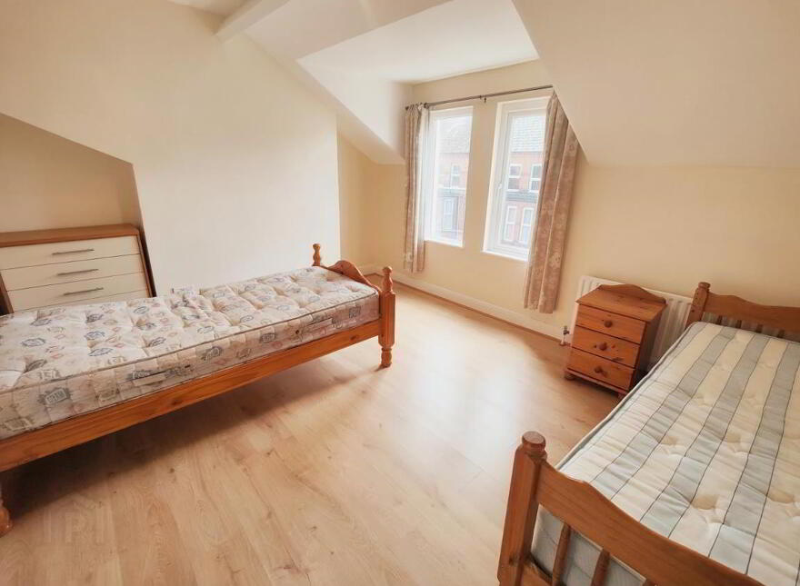 27 Willowbank Gardens, Belfast, BT15 5AH