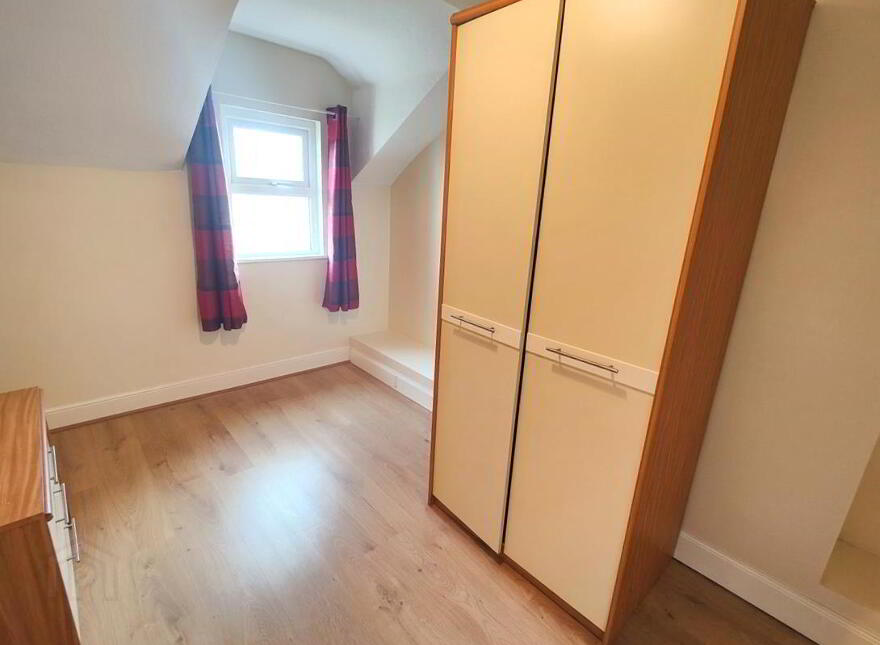 27 Willowbank Gardens, Belfast, BT15 5AH