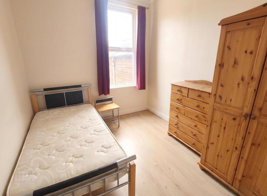 27 Willowbank Gardens, Belfast, BT15 5AH