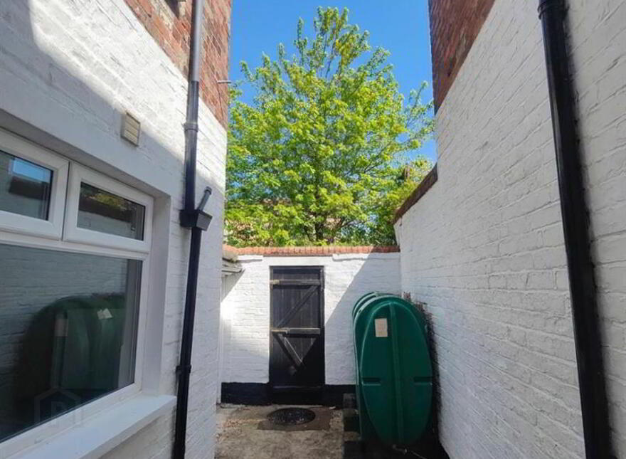 27 Willowbank Gardens, Belfast, BT15 5AH