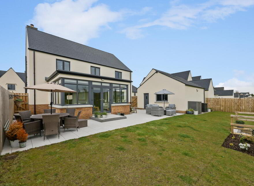 59 Ashgrove Walk, Comber, Newtownards, BT23 5PJ