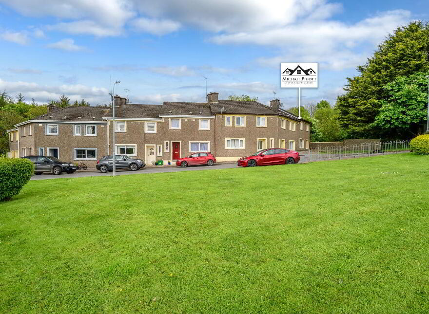1 Spruce Grove, Ballyfeard, Ballyfeard, P17K402