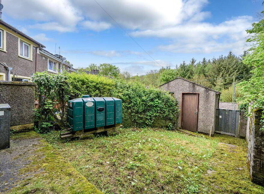 1 Spruce Grove, Ballyfeard, Ballyfeard, P17K402
