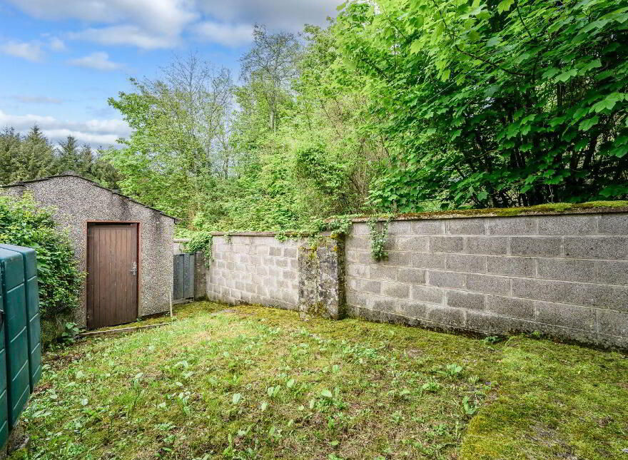 1 Spruce Grove, Ballyfeard, Ballyfeard, P17K402