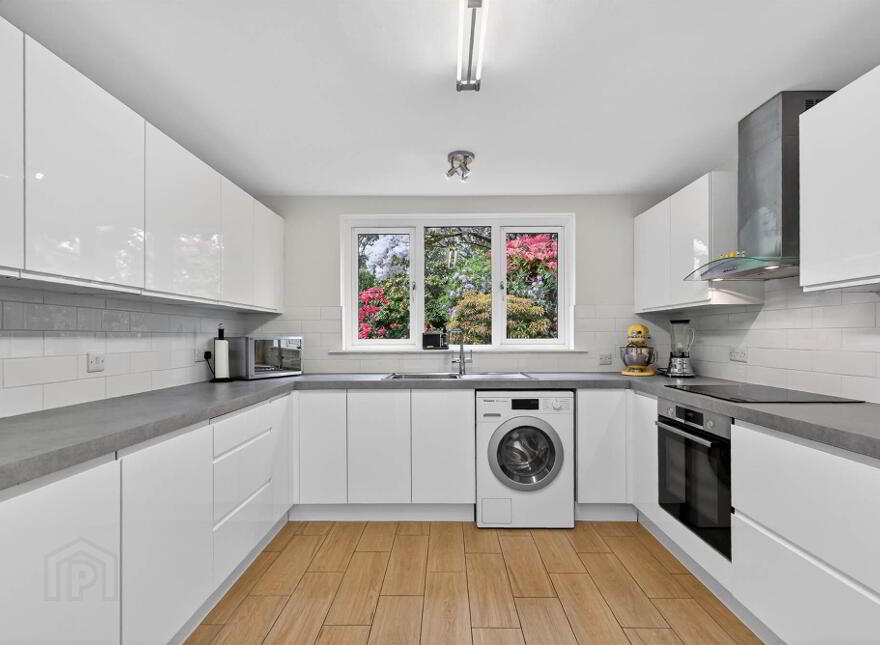34 Bladon Drive, Malone, South, Belfast, BT9 5JN