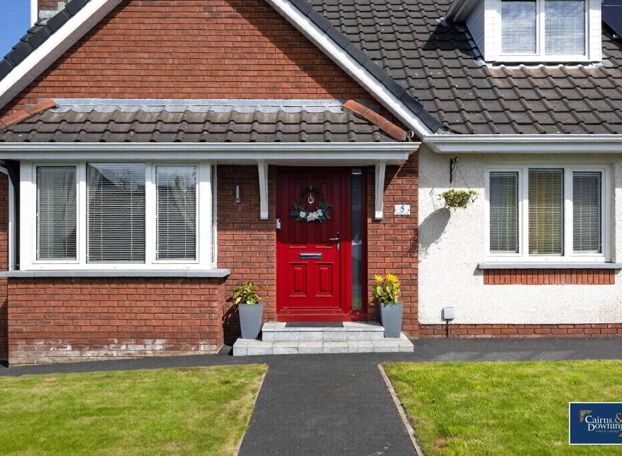 5 Beresford Green, Dromore, BT25 1HF