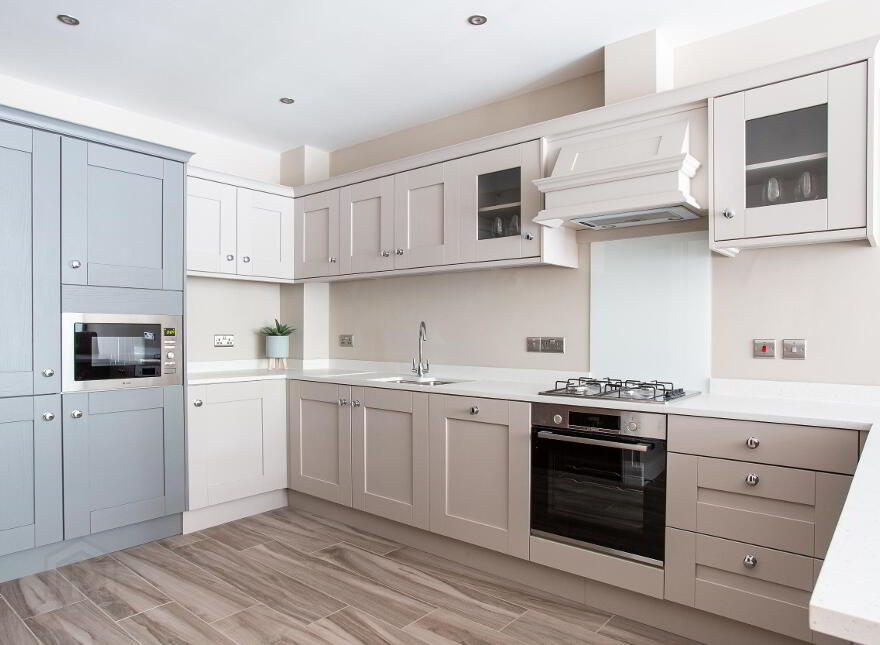 Lesley Park Royal, 1 Rosepark Gardens, Belfast, BT5 7LW