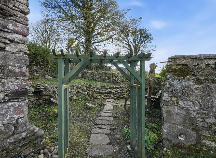Killeen, Swinford, F12X039