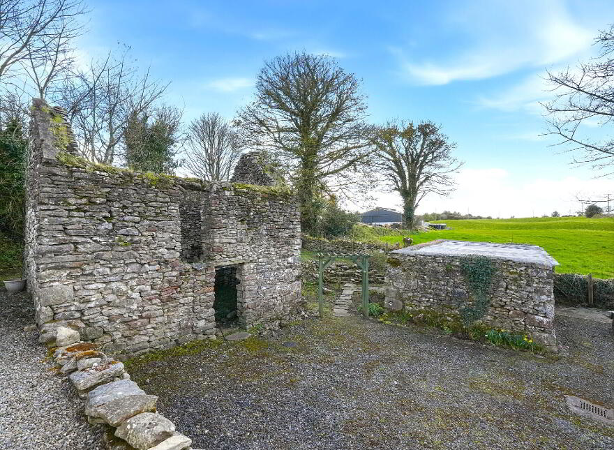 Killeen, Swinford, F12X039