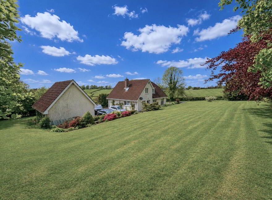 51 Annaghanoon Road, Waringstown, BT66 7RZ