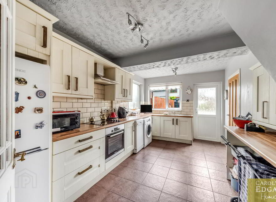 24 Ardenlee Gardens, Belfast, BT6 8QG