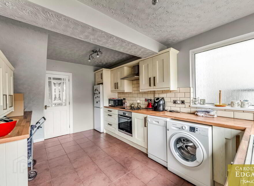 24 Ardenlee Gardens, Belfast, BT6 8QG