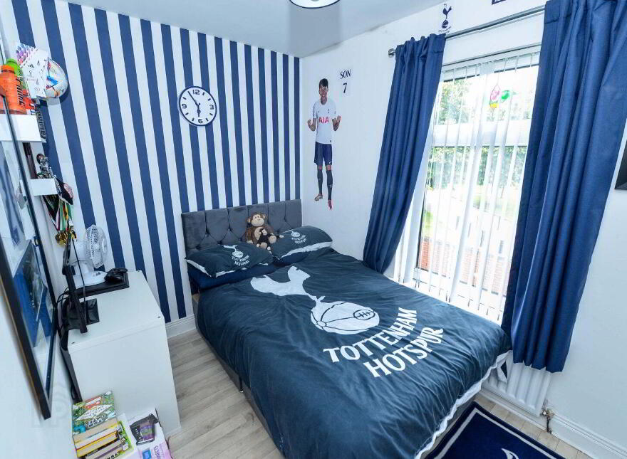 39 Loughlea, Belfast, BT5 4PA