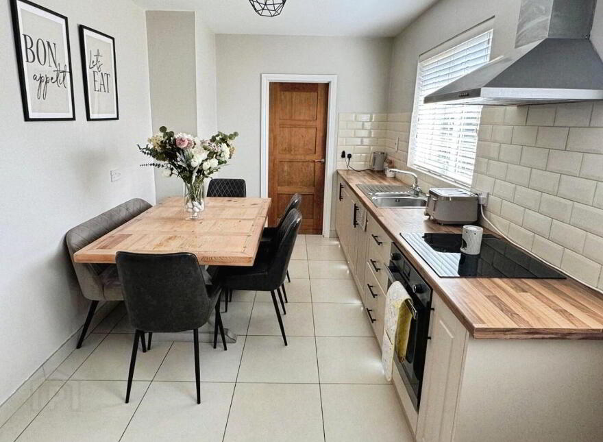 20 Drumnamoe Gardens, Lurgan, Craigavon, BT67 9HA