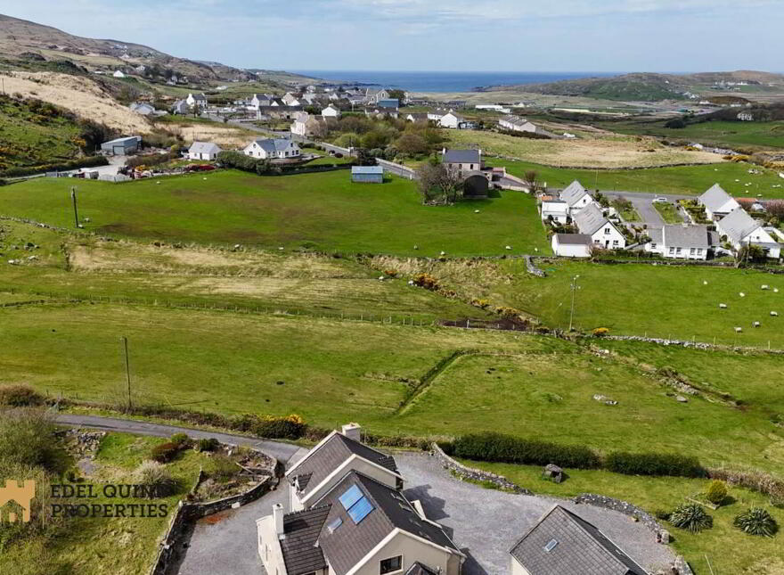 Currin, Glencolmcille, F94CD60