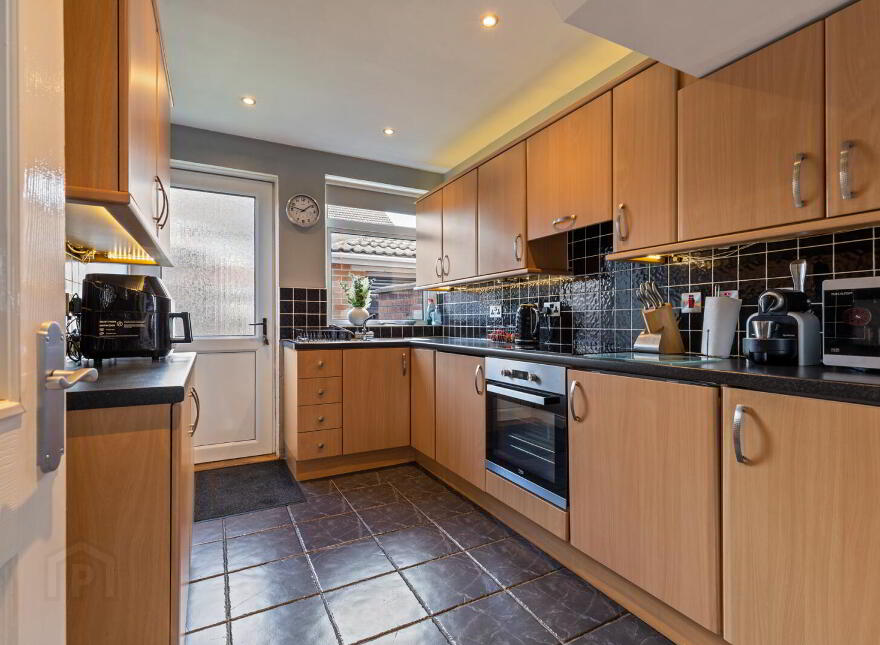 5 Sandhill Park, Belfast, BT5 6DR