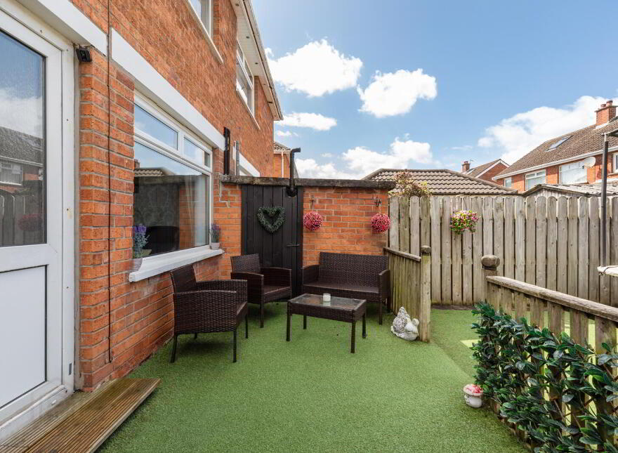 5 Sandhill Park, Belfast, BT5 6DR