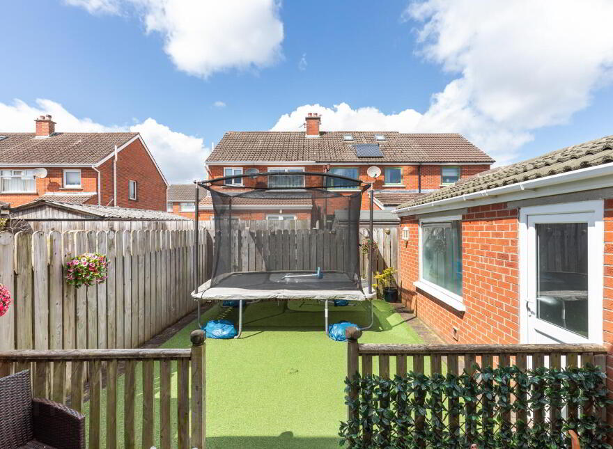 5 Sandhill Park, Belfast, BT5 6DR