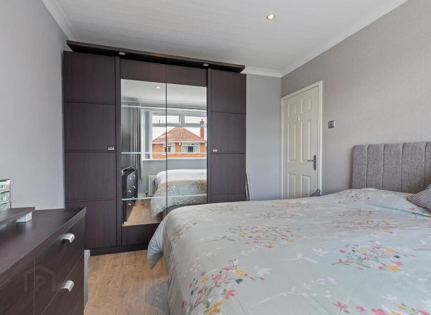 5 Sandhill Park, Belfast, BT5 6DR