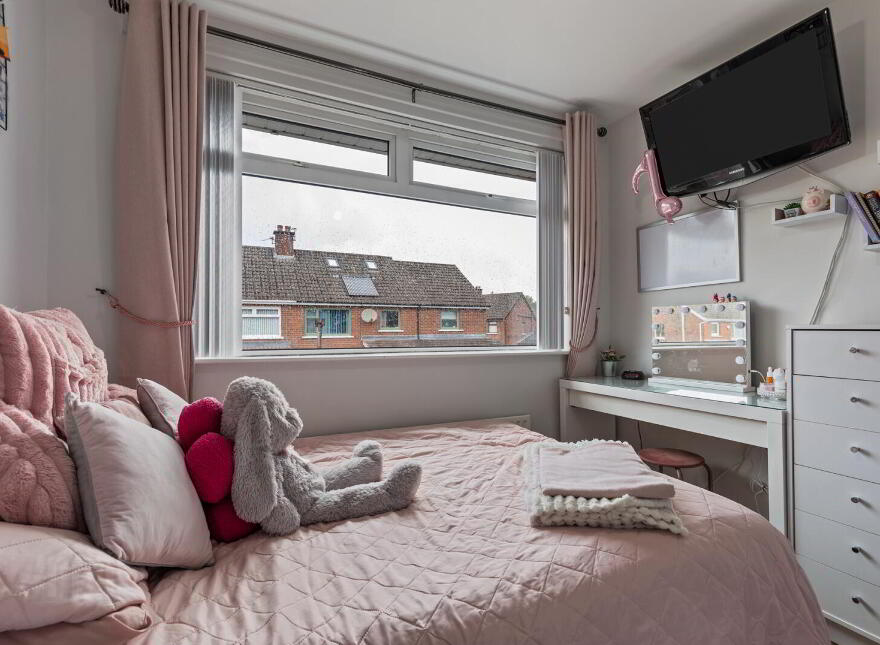 5 Sandhill Park, Belfast, BT5 6DR