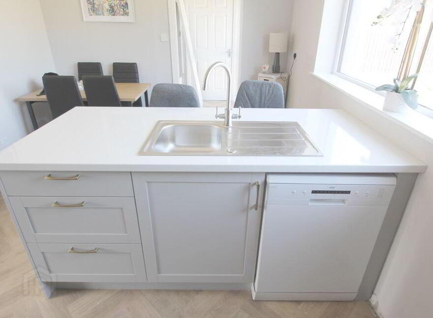 Oakwood House, St. Coleman's Terrace, Tullamore, R35AY23