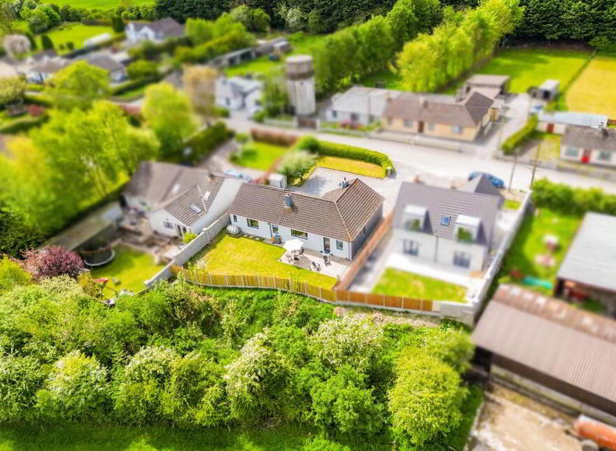 Oakwood House, St. Coleman's Terrace, Tullamore, R35AY23