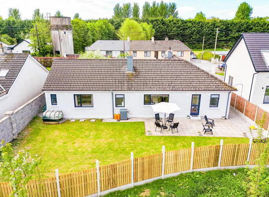 Oakwood House, St. Coleman's Terrace, Tullamore, R35AY23