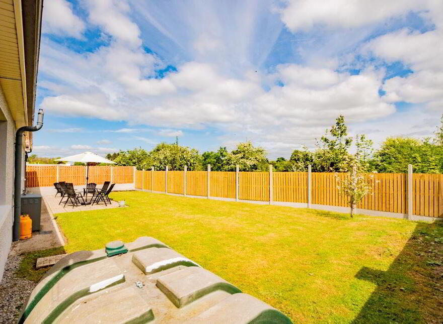 Oakwood House, St. Coleman's Terrace, Tullamore, R35AY23