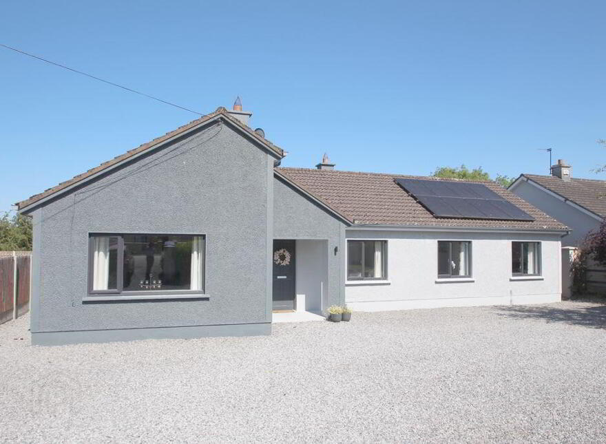Oakwood House, St. Coleman's Terrace, Tullamore, R35AY23