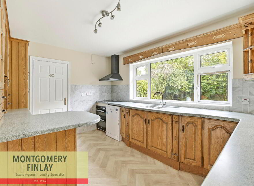9 Killyhevlin Park, Enniskillen, BT74 4EH
